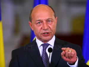 Caţiva turişti i-au spus preşedintelui Băsescu, la Constanţa, că s-au săturat de el