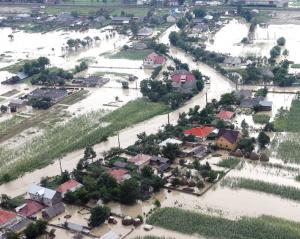 Ajutor de urgenta pentru comunele afectate de inundatii