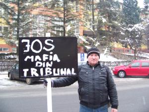 ”Jos mafia din Tribunal”