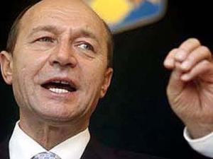 Băsescu anunţă apusul Guvernului Boc