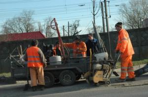 Drumurile Ciucea – Varşolţ şi Romanaşi – Benesat riscă să rămană neterminate