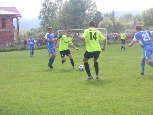 Fotbal. Liga a IV-a