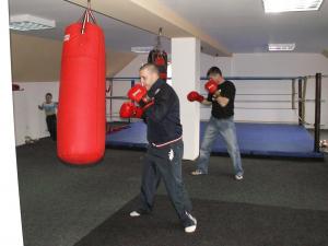 Un pugilist pregatit de Virgil Meleg a impresionat la Arad