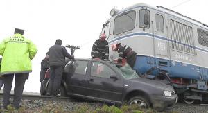 Autoritatile judetene nu pot opri „macelul” de pe calea ferata