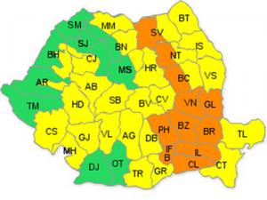 Cod portocaliu de ploi şi vijelii in 11 judeţe