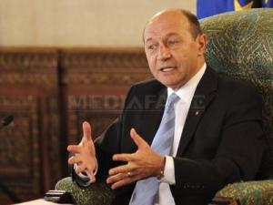 Băsescu a sesizat Curtea Constituţională cu privire la reprezentarea Romaniei la Consiliul European