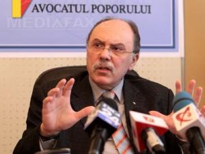 Revocarea Avocatului Poporului, aprobata de comisiile juridice