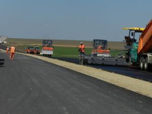 Autostrada Arad-Timisoara este reasfaltata pe toata lungimea