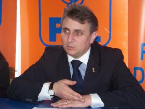 Lucian Bode: USL concepe o Constitutie care ii vine in avantaj, care este impotriva intereselor romanilor