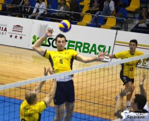 Victorii clare inaintea derby-ului direct, pentru Volei Municipal Zalau si Tomis Constanta.