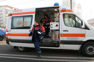 Accident cu un mort si doi raniti