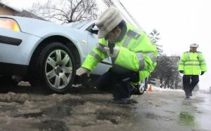 Politia anunta ca da amenzi pentru lipsa cauciucurilor de iarna