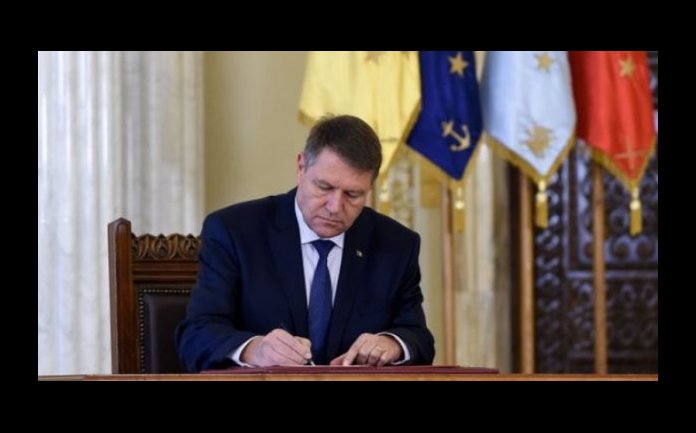 Iohannis aproba, Guvernul Orban amana plata alocatiilor pentru copii