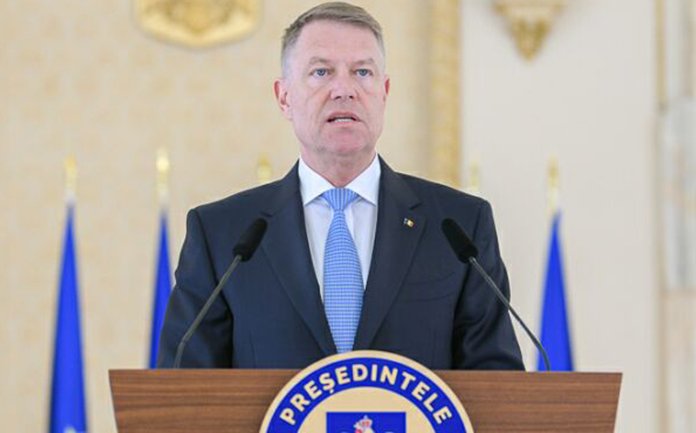 Iohannis cere romanilor din strainatate sa nu vina acasa de sarbatori