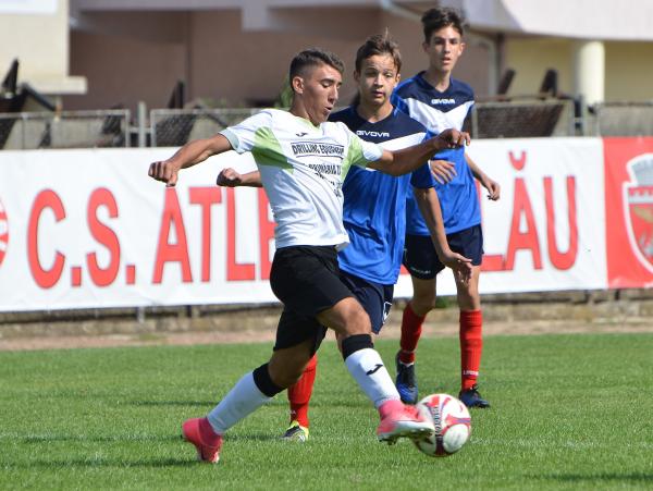 juniorii-b-de-la-atletic-zalau-au-surclasat-din-nou-lps-satu-mare-in-timp-ce-juniorii-au-obtinut-o-remiza0_57297
