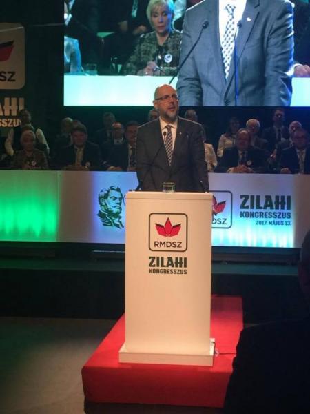 liderii-maghiarilor-vor-sa-transforme-in-lege-strategia-udmr-prezentata-in-premiera-la-congresul-de-la-zalau08_55560