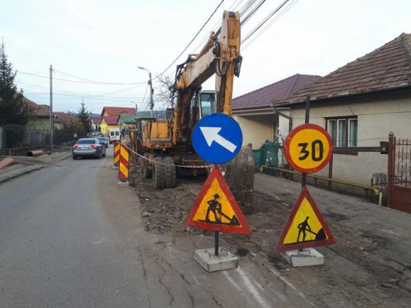 Lucrarile de pe strada Closca  se lovesc de probleme legate  de colectarea apelor pluviale