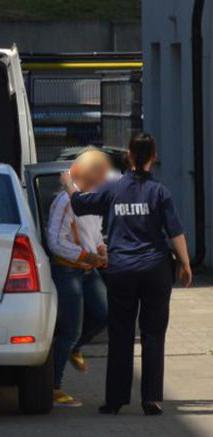 Tânăra care a tâlhărit o adolescentă scapă de arest. Procurorii au dispus controlul judiciar