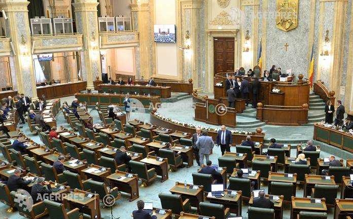 Modificari noi la Codul muncii – adoptate tacit de senatori