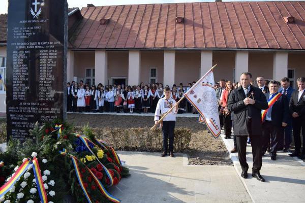 Monument al eroilor inaugurat la Bobota