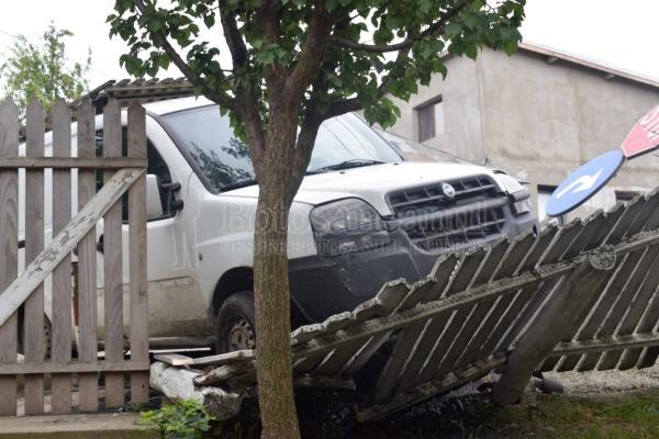 o-dubita-intrat-un-curtea-unei-case-si-lovit-o-femeie0_59722