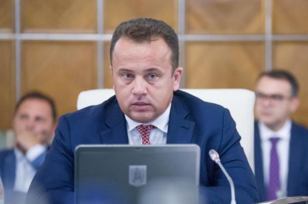 o-noua-lege-educatiei-tema-de-casa-data-ieri-de-ministru-in-intalnirea-pe-care-avut-o-pe-net-cu-actorii-din-invatamant04_57107