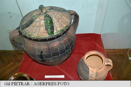 oala-de-sarmale-bunicii-in-expozitie-la-galeriile-de-arta-ioan-sima-din-zalau07_54574