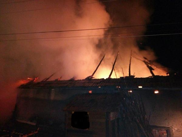 panica-la-o-gospodarie-din-localitatea-ban-comuna-banisor1_58258