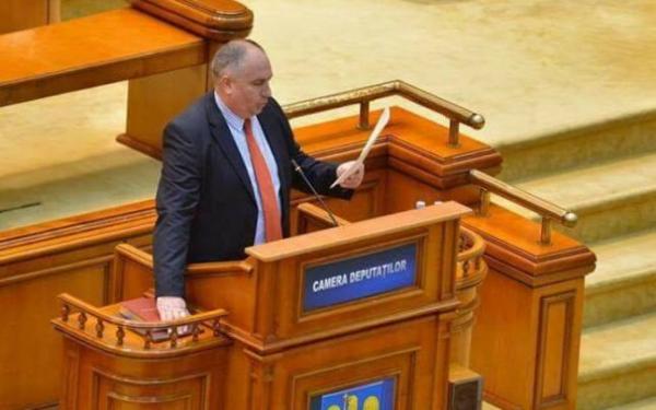 partidul-lui-basescu-pmp-il-ameninta-cu-judecata-pe-deputatul-salajean06_59639