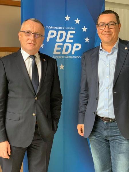 Partidul lui Ponta a devenit membru al familiei democratilor europeni