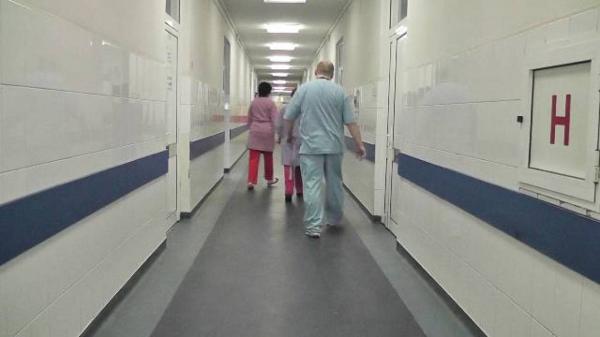 peste-14000-de-medici-si-28000-de-asistenti-medicali-au-plecat-din-romania-in-perioada-2009-201501_54561