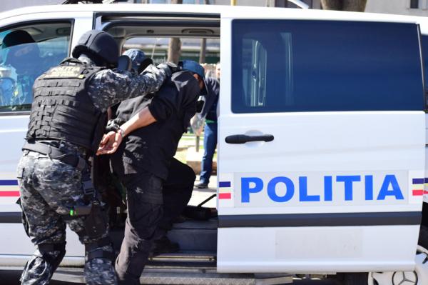 politia-din-salaj-cauta-zece-persoane-in-mare-parte-condamnati-care-s-au-facut-nevazuti0_59364