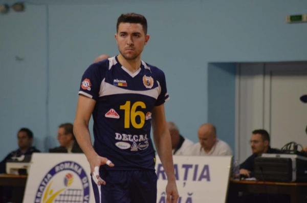 polonezul-pawel-adamajtis-tras-pe-linie-moarta-de-cs-volei-municipal-zalau0_58198