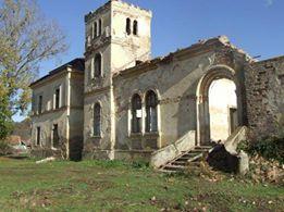 Prefectura anunta ca monumentul istoric Castelul Bay din Treznea va fi demolat