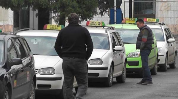 Primaria Zalau da liber la cresterea  tarifului la taxi cu un leu pe kilometru