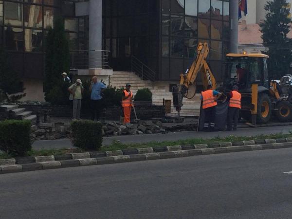 primaria-zalau-inceput-lucrarile-de-infrumusetare-in-centrul-orasului03_55735