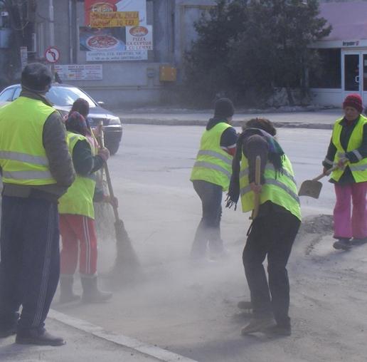 primaria-zalau-vrea-sa-i-scoata-la-munca-pe-asistatii-social-si-pe-cei-care-mananca-gratis-la-cantina-sociala07_58545