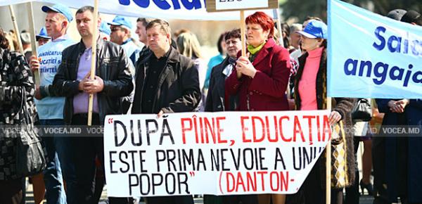 profesorii-renunta-la-proteste06_57068