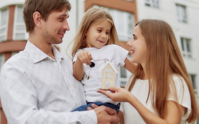 Programul "O familie, o casa": adoptat de Camera Deputatilor