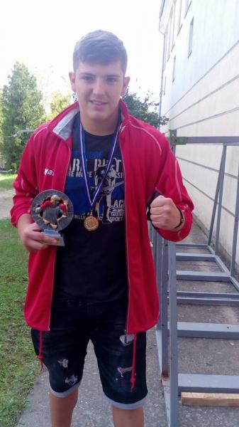 pugilistul-darius-forai-medaliat-cu-bronz-la-cupa-romaniei0_55277