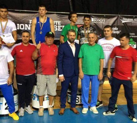 Pugilistul Denis Stoica, pe podium la Campionatul National de Juniori