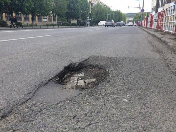 rectificarile-bugetului-zalaului-au-taiat-de-pe-lista-parcarea-de-la-spitalul-judeteran-bulevardul-mihai-viteazu-si-parcul-industrial02_56609