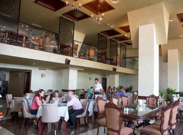 Restaurantele si hotelurile  nu vor mai putea folosi zilieri