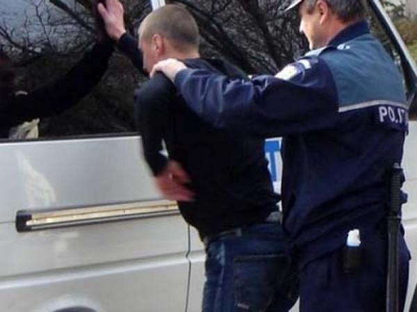 salajean-condamnat-la-3-ani-de-inchisoare-dupa-ce-santajat-o-tanara-ca-ii-publica-pe-facebook-pozele-in-ipostaze-indecente0_58540