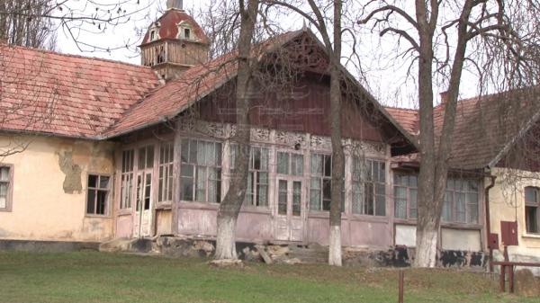 salajenii-sunt-invitati-sambata-la-sezatoare-acasa-la-iuliu-maniu09_55139