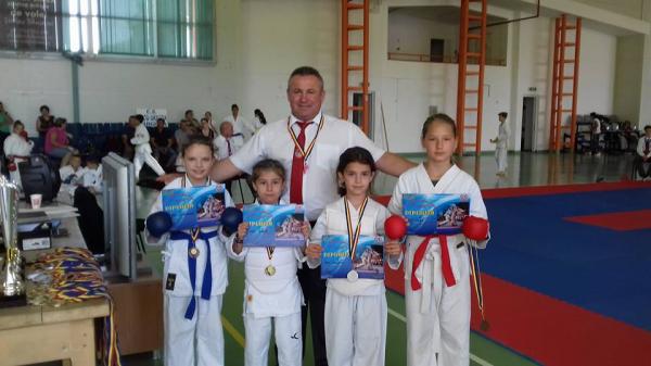 salb-de-medalii-pentru-clubul-copiilor-din-imleu-la-cupa-performanei0_55751