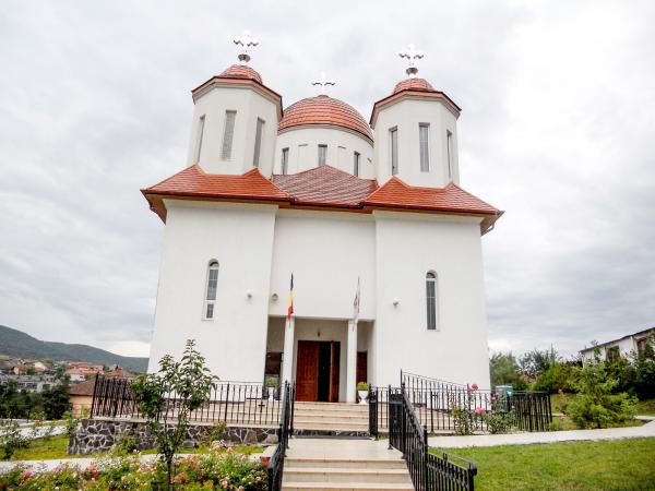 sarbatoare-mare-in-parohia-sfantul-nicolae-din-zalau0_57824