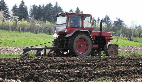 scade-subventia-la-motorina-pentru-agricultura04_54985