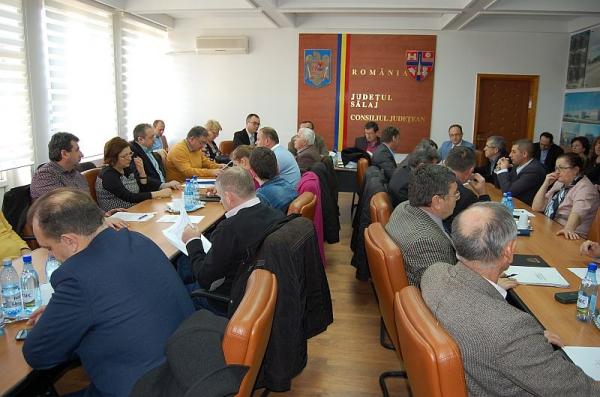 se-desemneaz-azi-omul-care-va-stinge-lumina-la-asociaia-de-dezvoltare-infrastructurii-locale-organism-care-ppat-bani-fr-s-fac-nimic0_54713