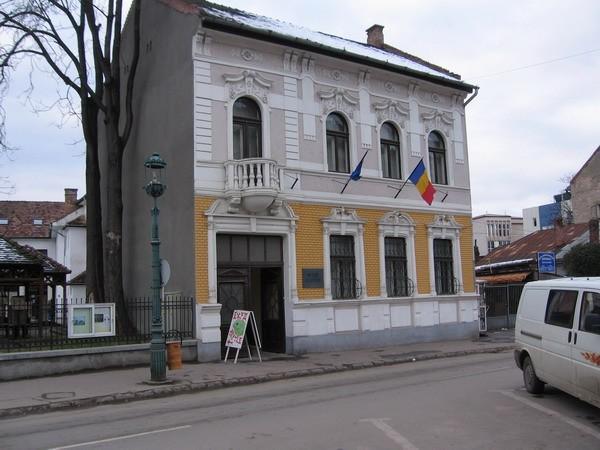 sindicalistii-de-la-muzeul-judetean-se-declara-nemultumiti-de-legea-salarizarii-si-solidarizeaza-cu-protestul-national-al-angajatilor-din-muzee0_55471